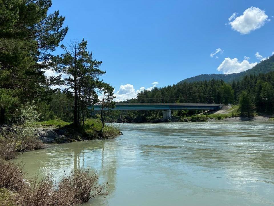 Вид на Аскатский мост с базы отдыха "Клевая поляна"