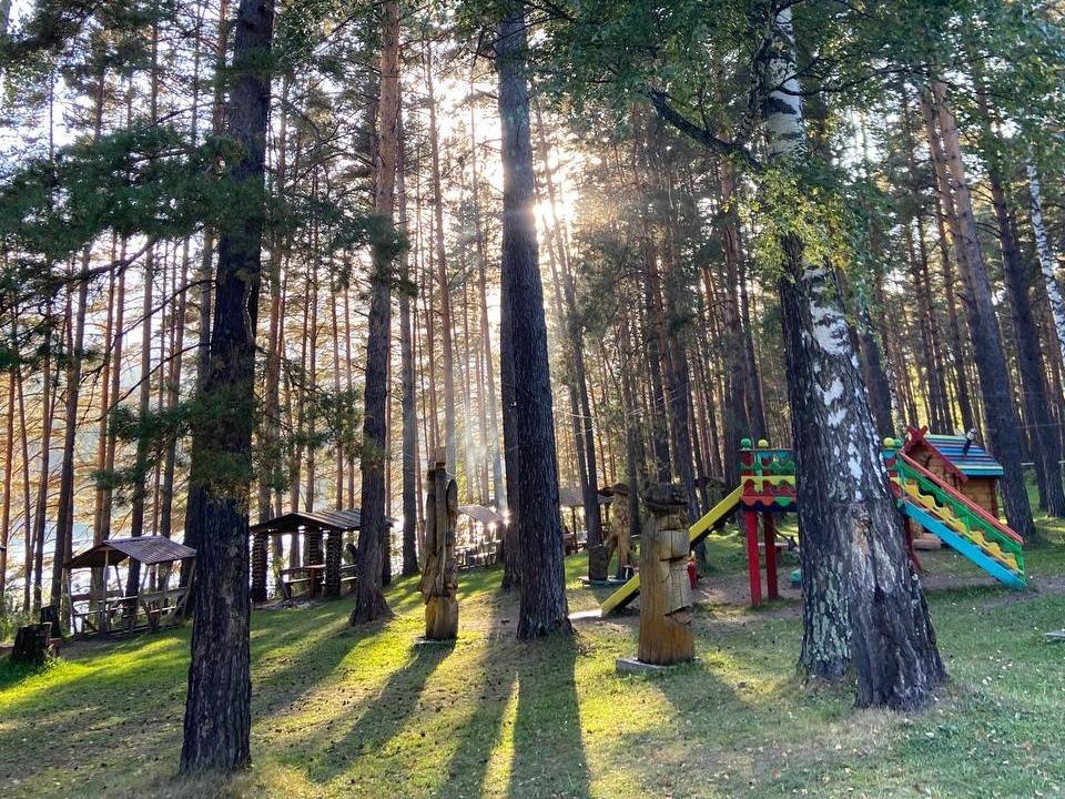 Детский городок база отдыха Горный Алтай Чемальский район