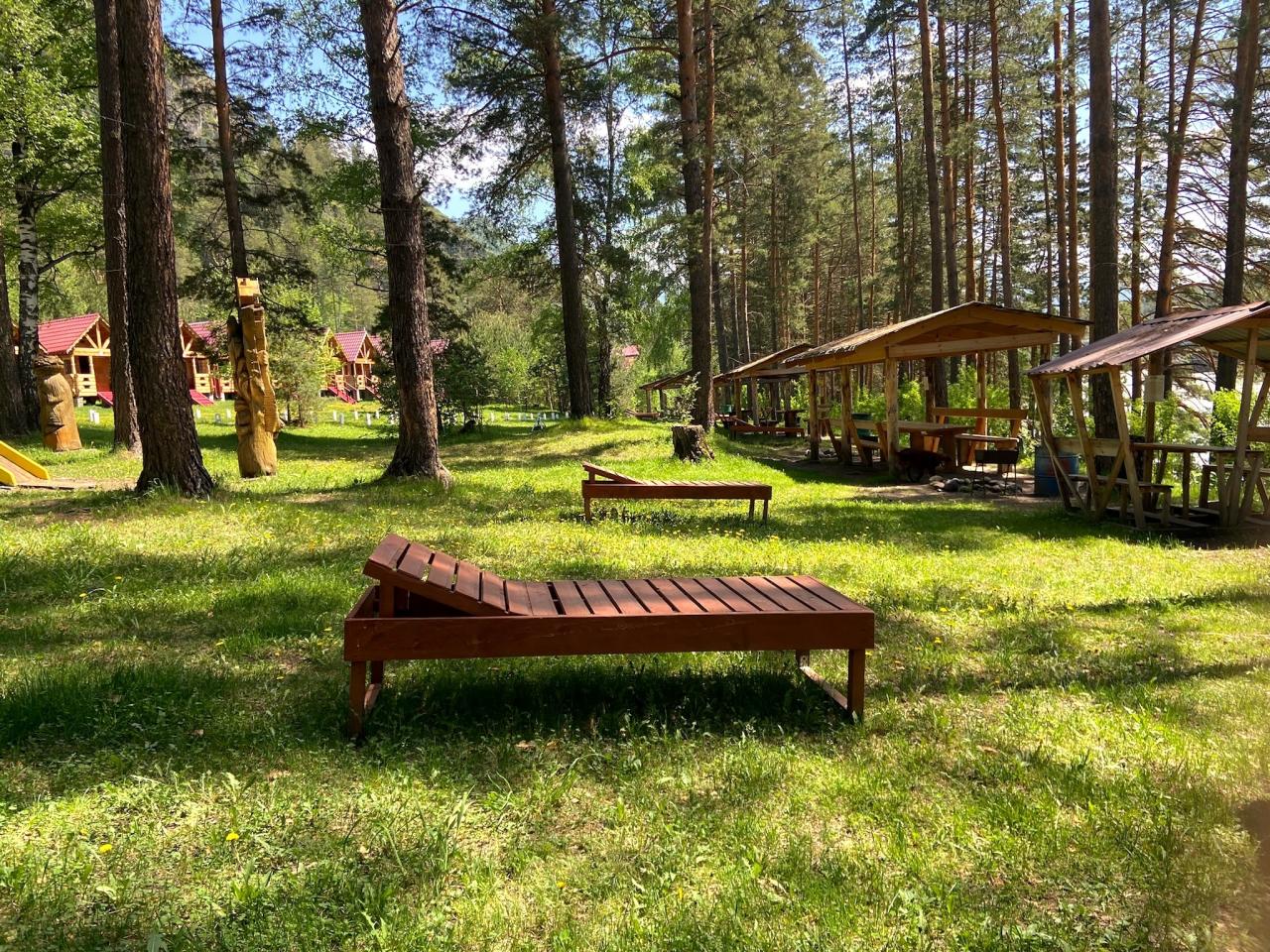 Отдых у реки Горный Алтай у Аската