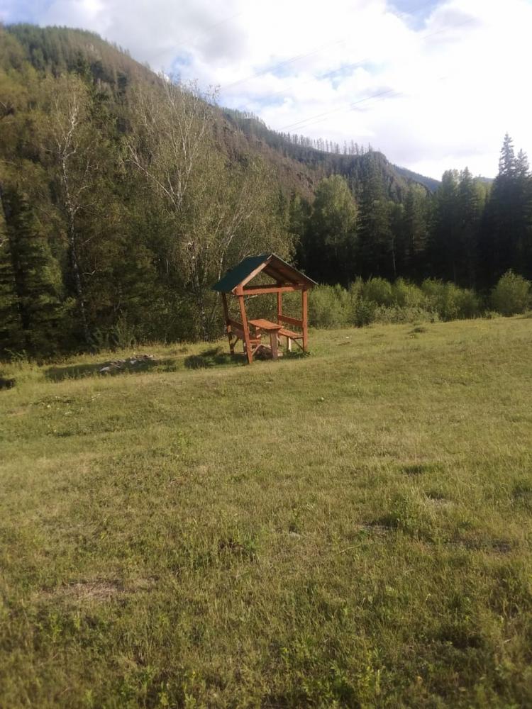 База отдыха "Чике-Таман" у реки Б. Ильгумень Алтай