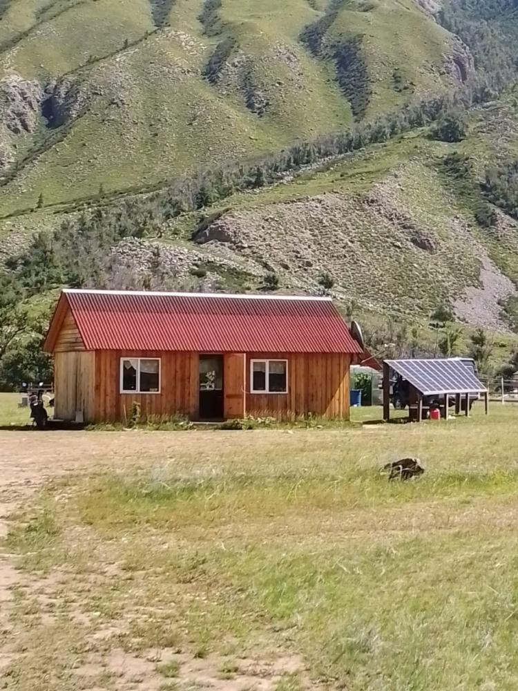 Летняя кухня в долине Чулышмана