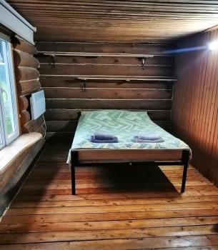 Кедровый дом, спальня