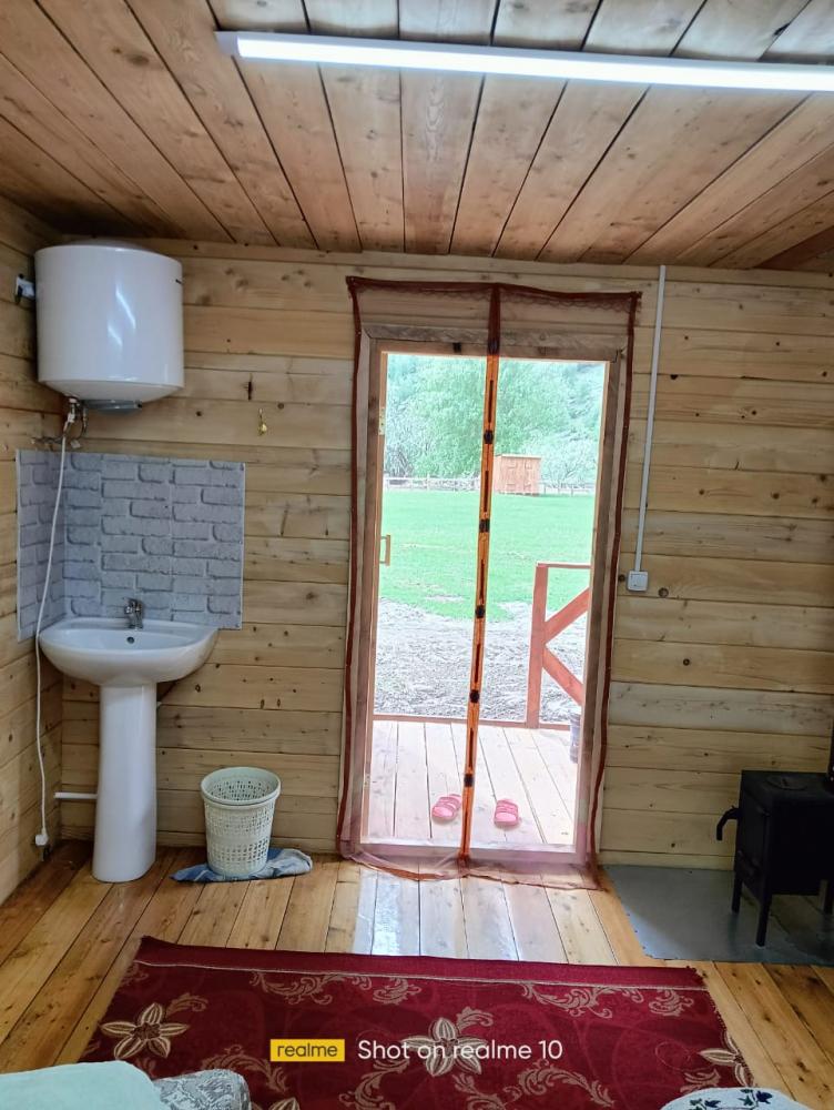 Домик 3х местный с душем и туалетом