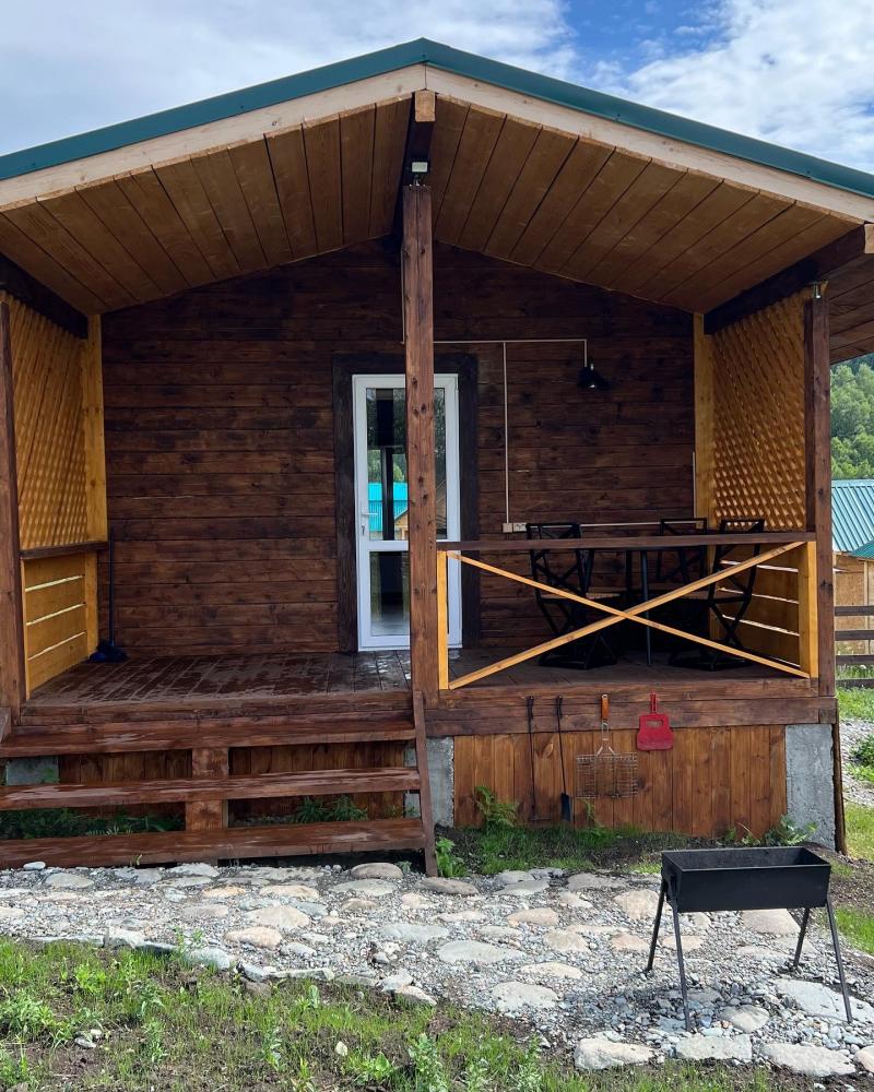 Дом 4-хместный благоустроенный с кухней