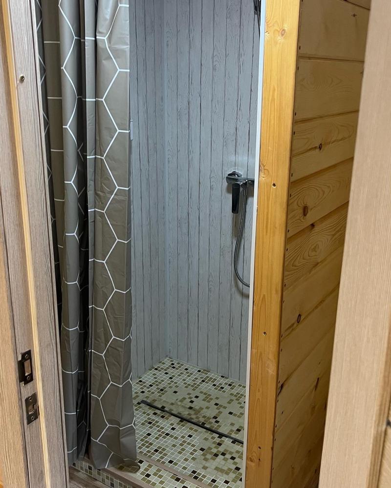 Дом 4-хместный благоустроенный с кухней