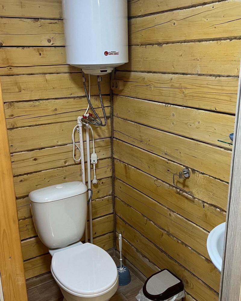 Дом 4-хместный благоустроенный с кухней