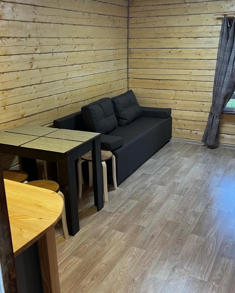 Дом 4-хместный благоустроенный с кухней