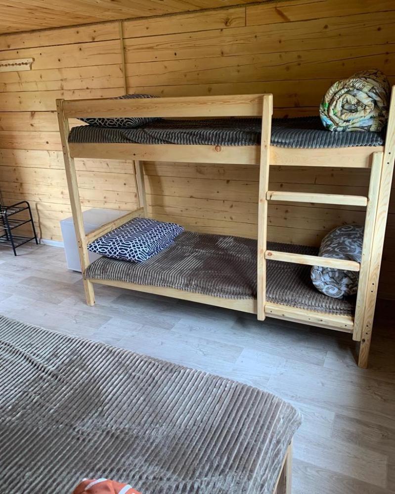 Дом 4-хместный благоустроенный