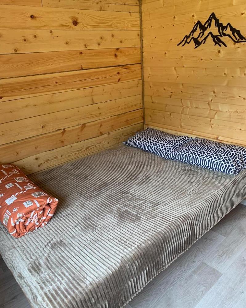 Дом 4-хместный благоустроенный