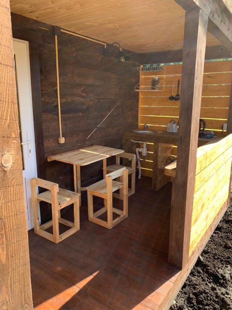 Дом 4-хместный благоустроенный