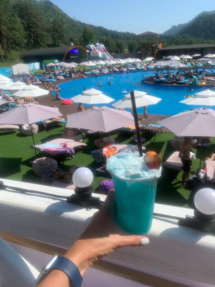 Бассейны "Чемал Стори" в 500 м