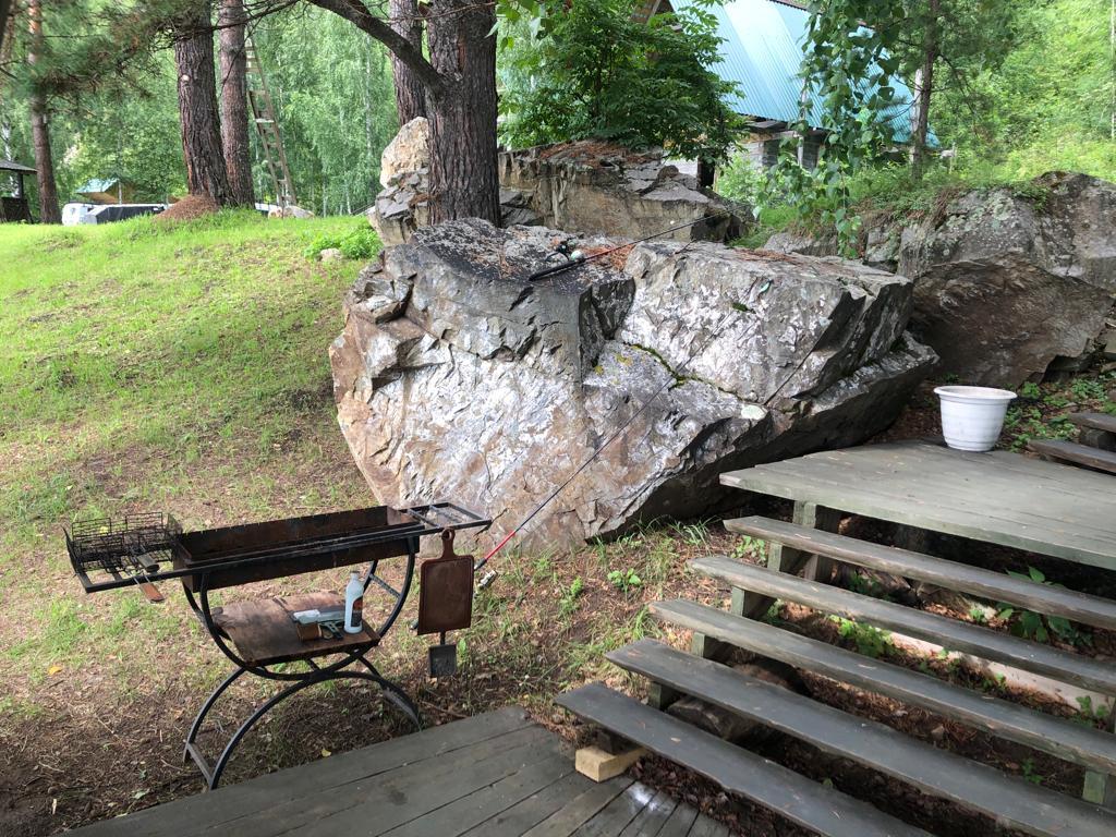 Река Бия турбаза "Заимка Швецовых" мангал