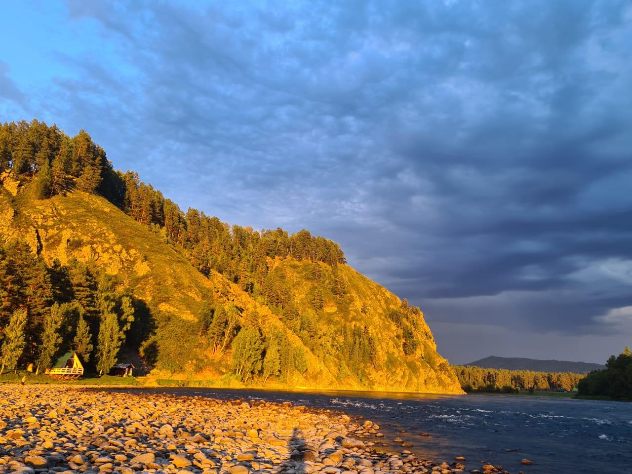 Село Верх-Бия гора Бом  "Заимка Швецовых"