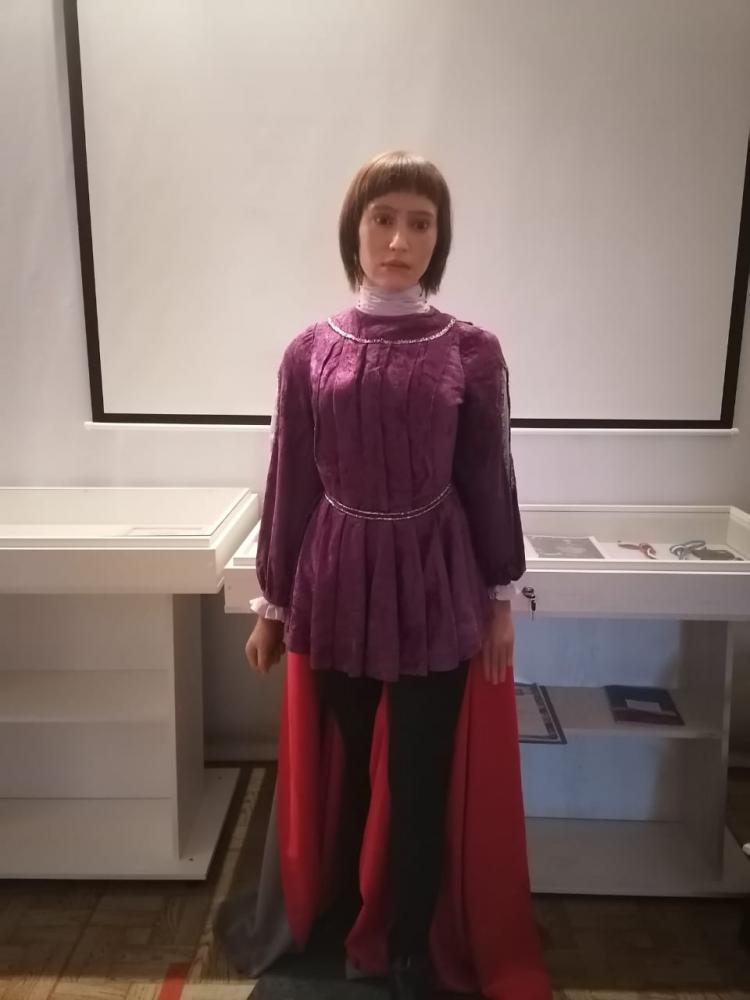 История в лицах