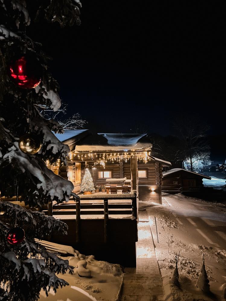 Дом "Kedr House" на берегу Телецкого озера