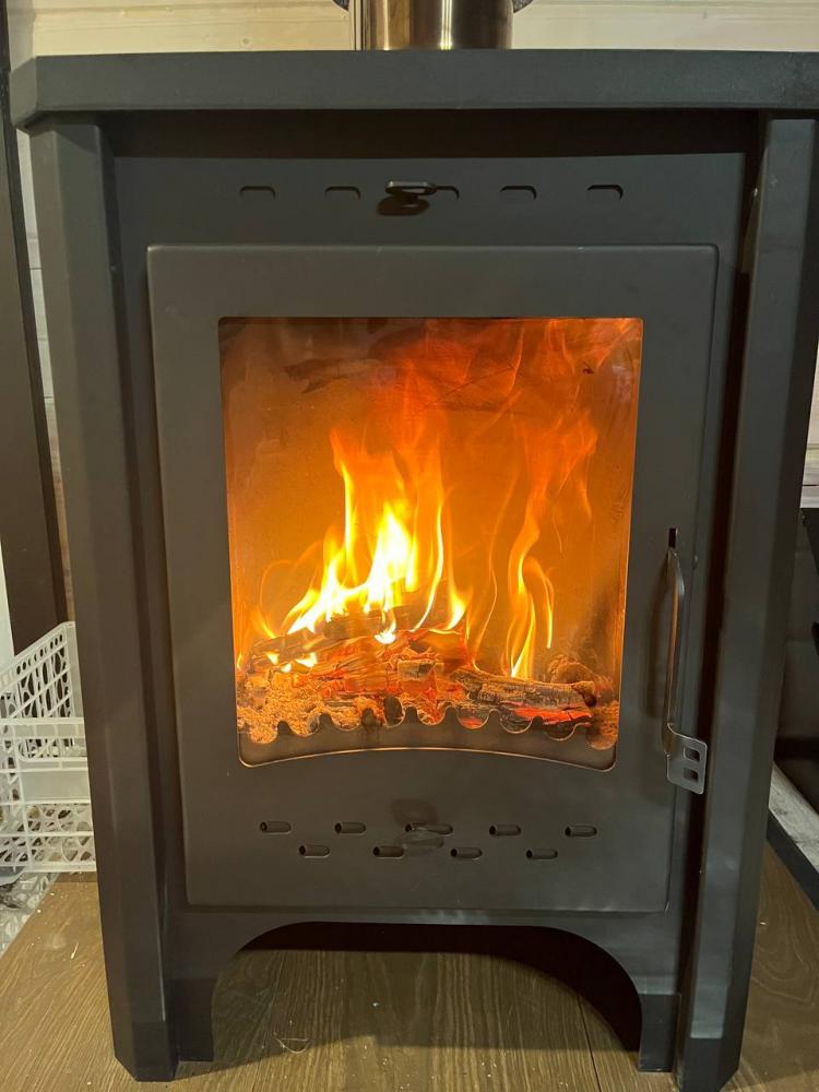 Дом на Катуни Логово Волка