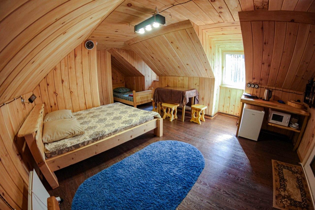 Дом Охотника. 2 этаж. Номер-студия