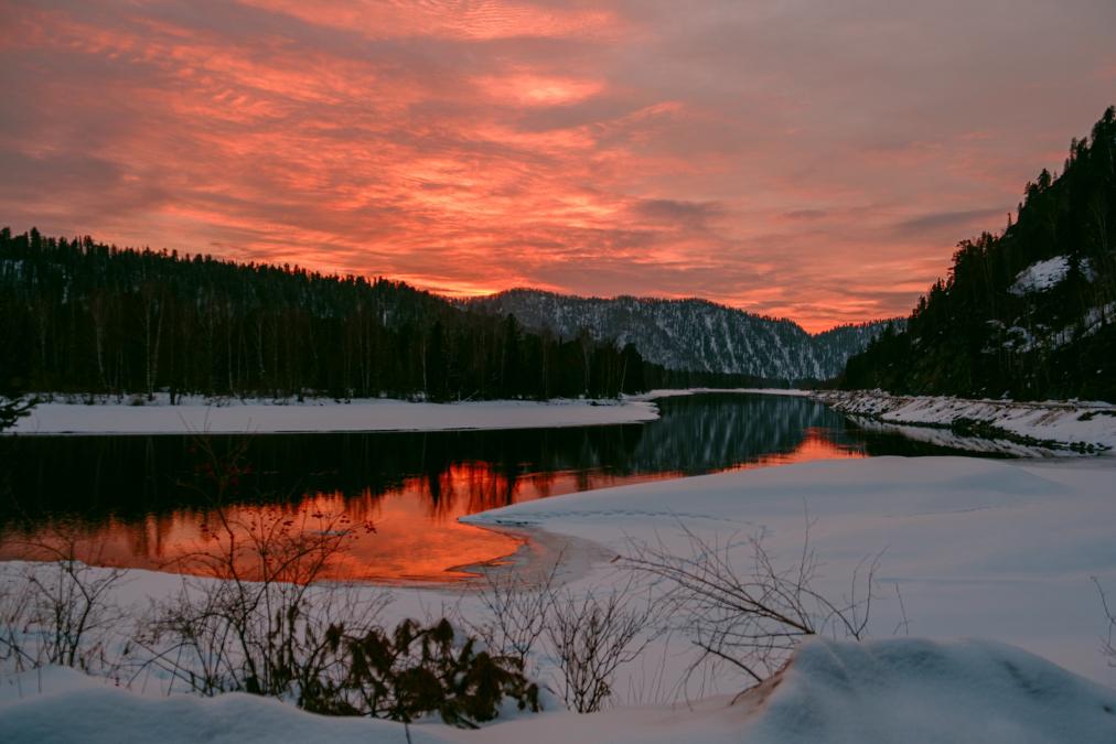 Закат на Голубых озерах рядом с Аскатом