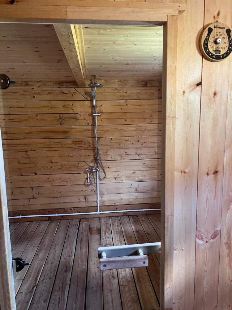 Душ в бане