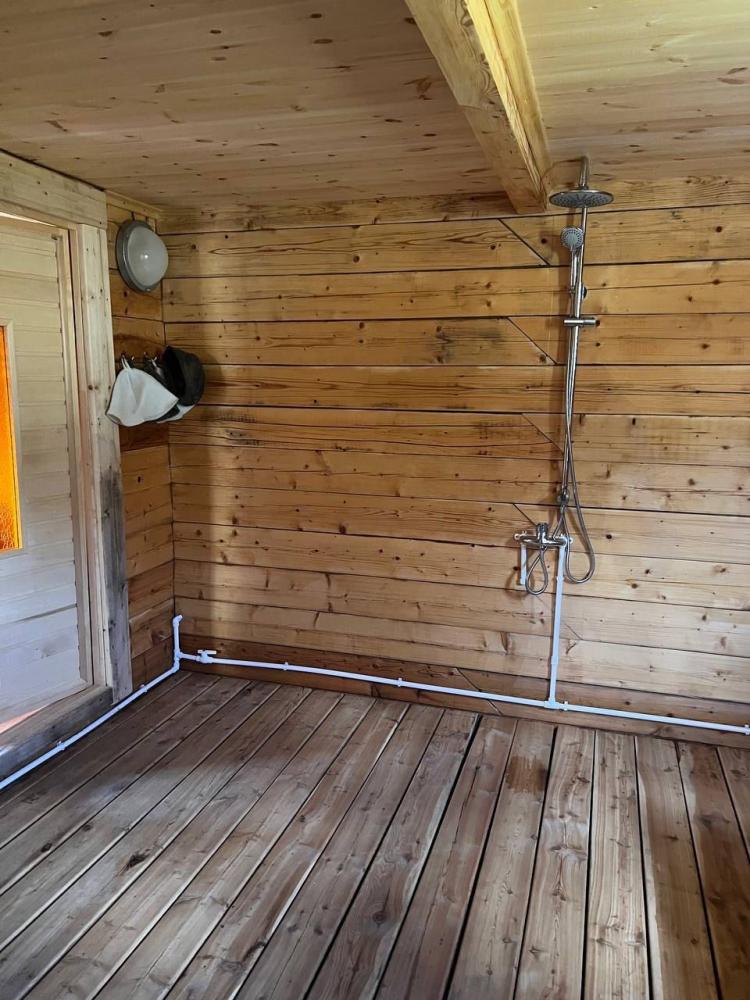 Душ в бане