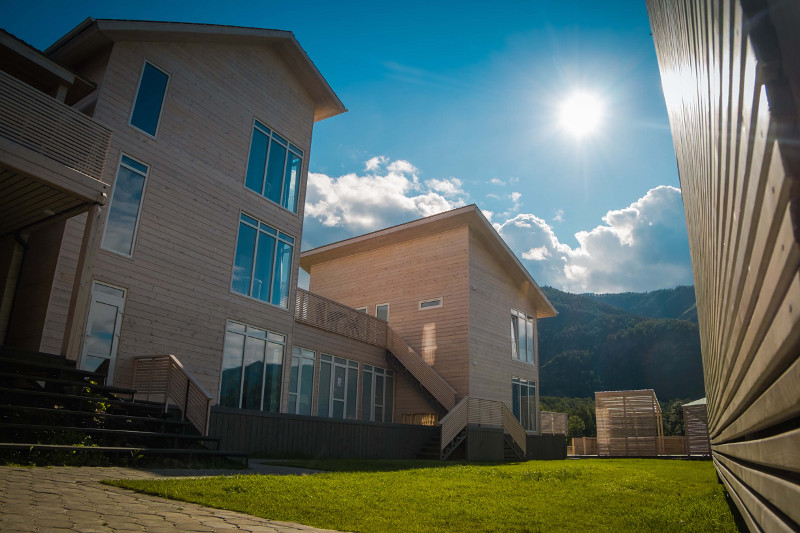 Гостиничный комплекс  Чемала с бассейном