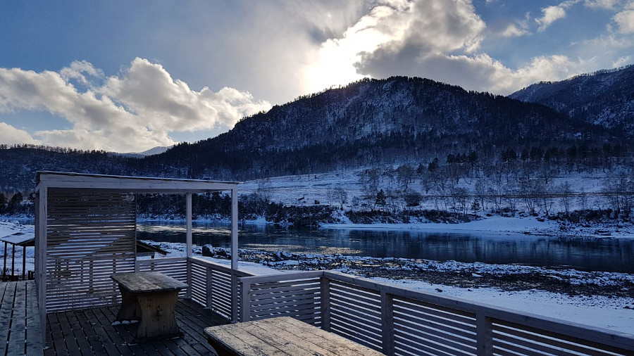 Беседки у реки Катунь