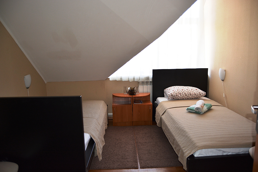 Номер 2-х местный без удобств