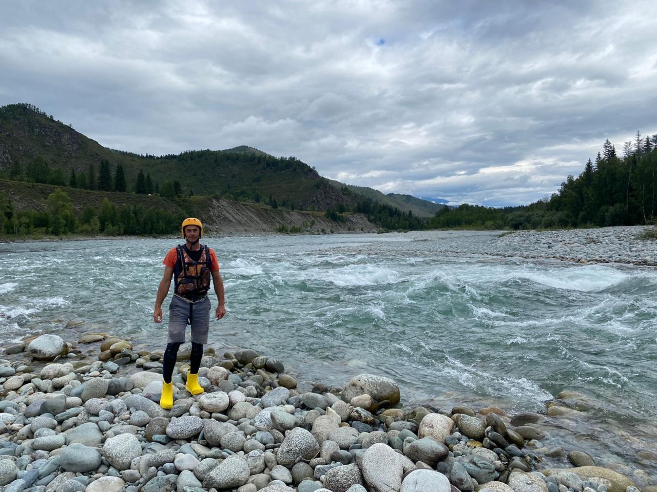 Впадение р. Кураган (место пикника)