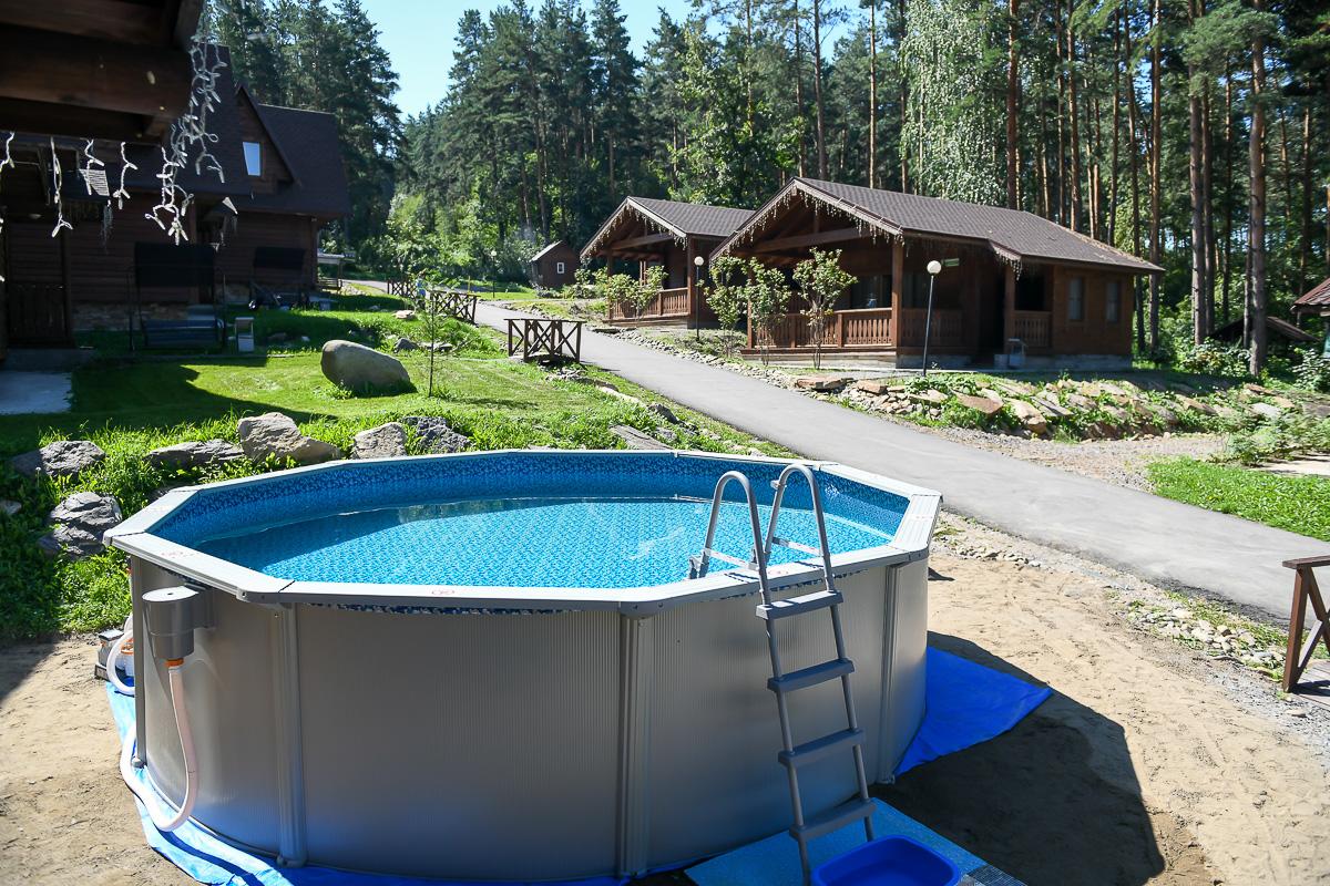 Бассейн в Белокурихе на "Заимке Лесника"