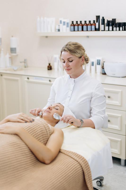 Белокуриха оздоровительный центр в отеле "Россия"