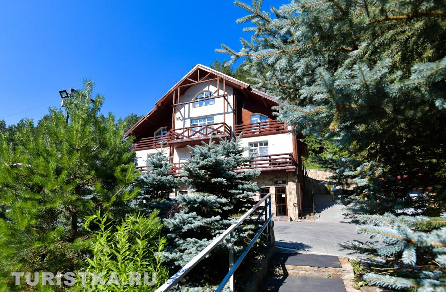 Гостиницы Белокурихи эко-отель "Эхо 4*"