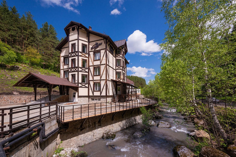 Отель в Белокурихе