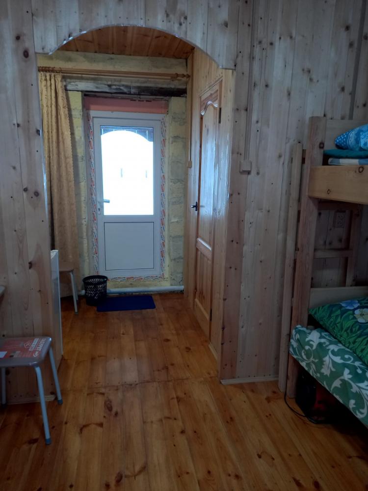 Отдых Купчегень 5-местный номер с душем