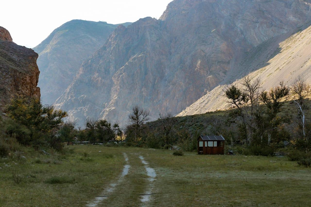 Долина Чулышмана возле водопада Уту-Кайа