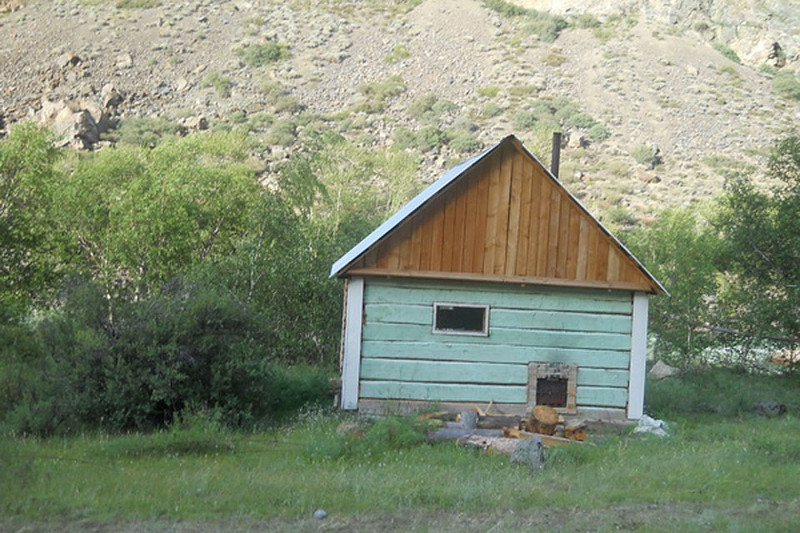 Баня у реки