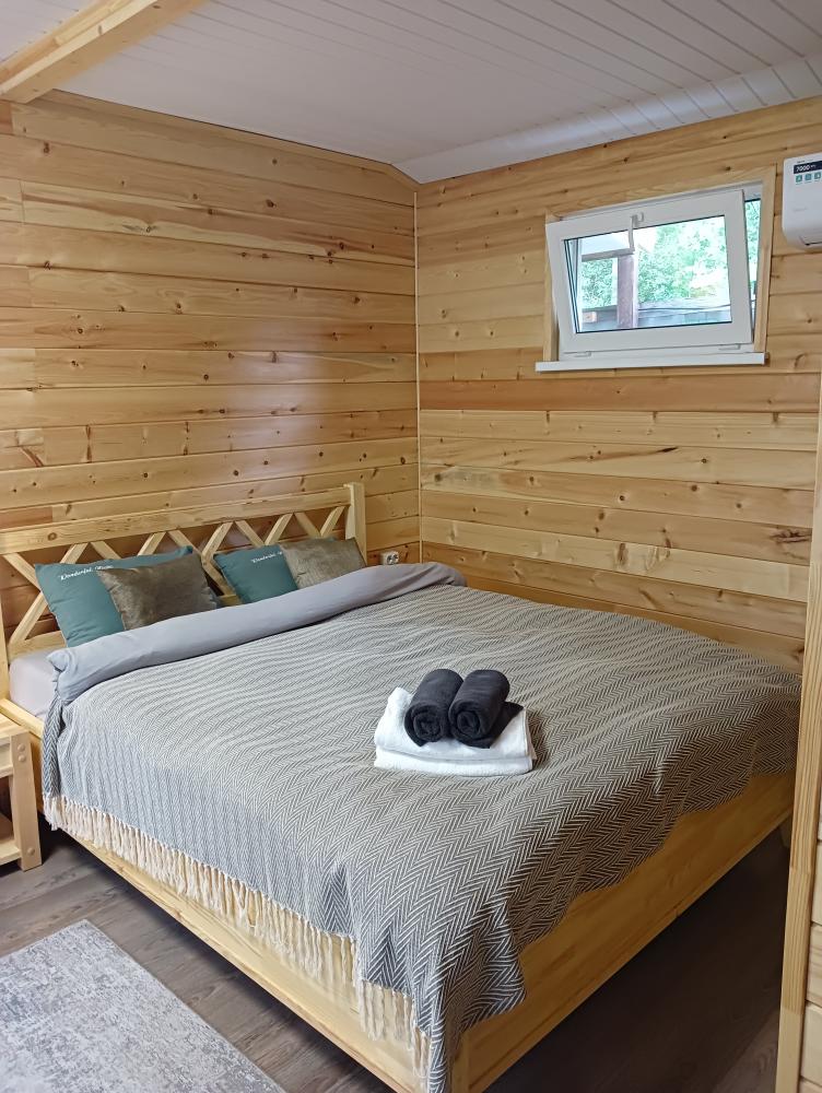 Домик вип спальня