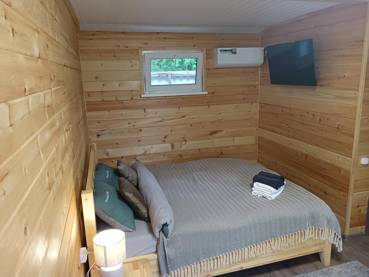 домик вип спальня