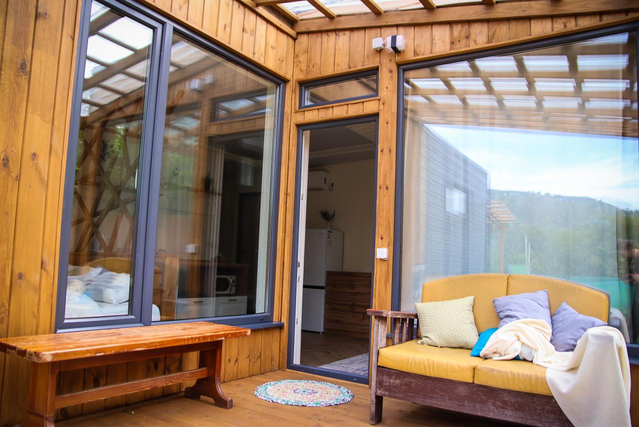 Семейный домик студия, своя терраса