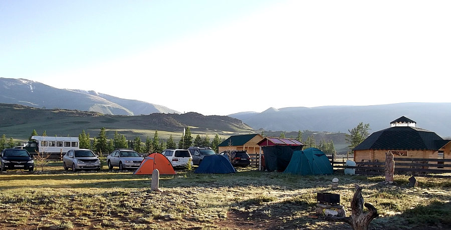 Палатки, домики, аил на базе