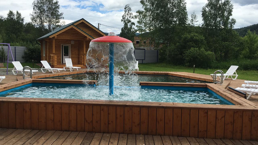 Отдельный домик у бассейнов