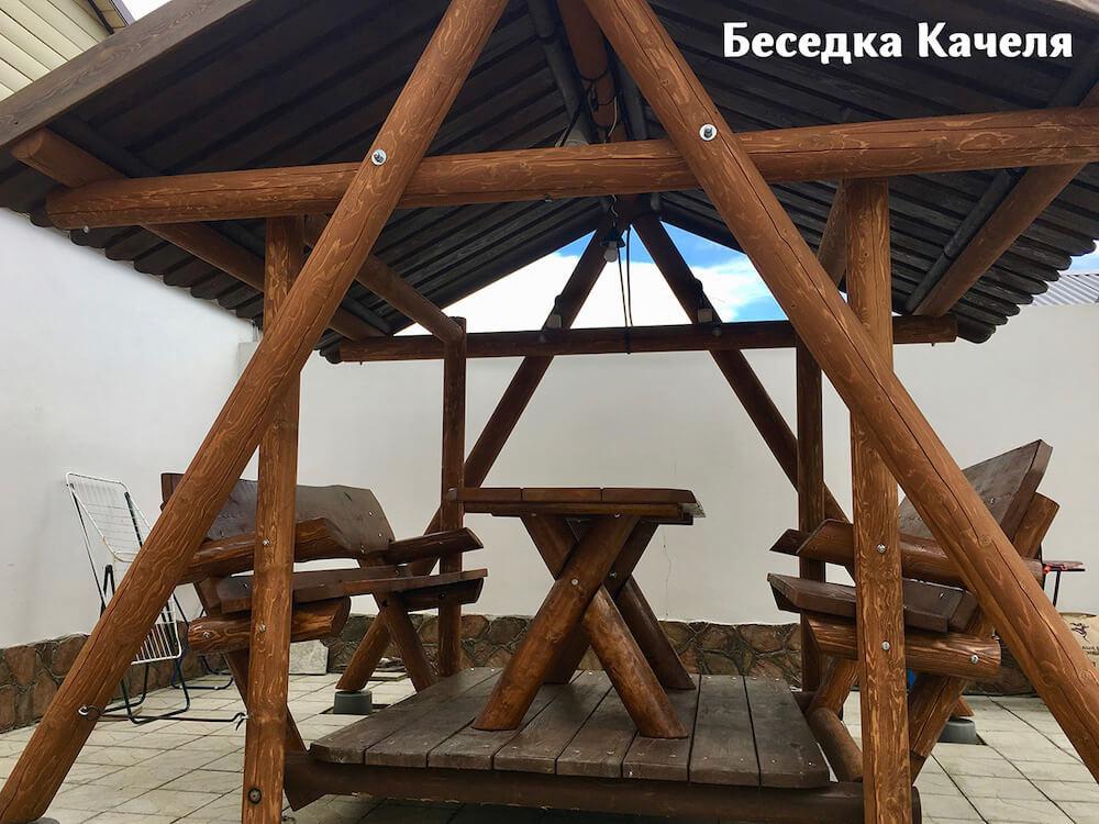 Беседка и качели