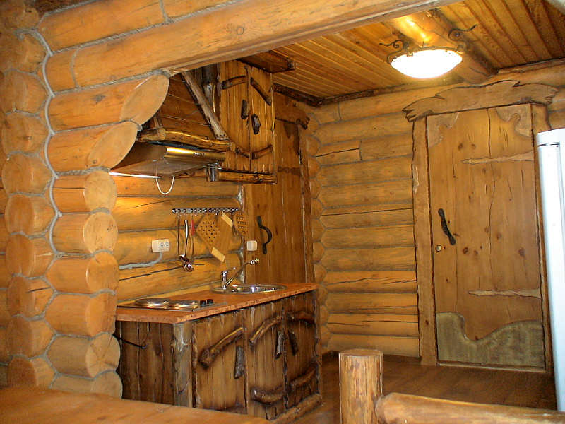 Изба, горница, кухня