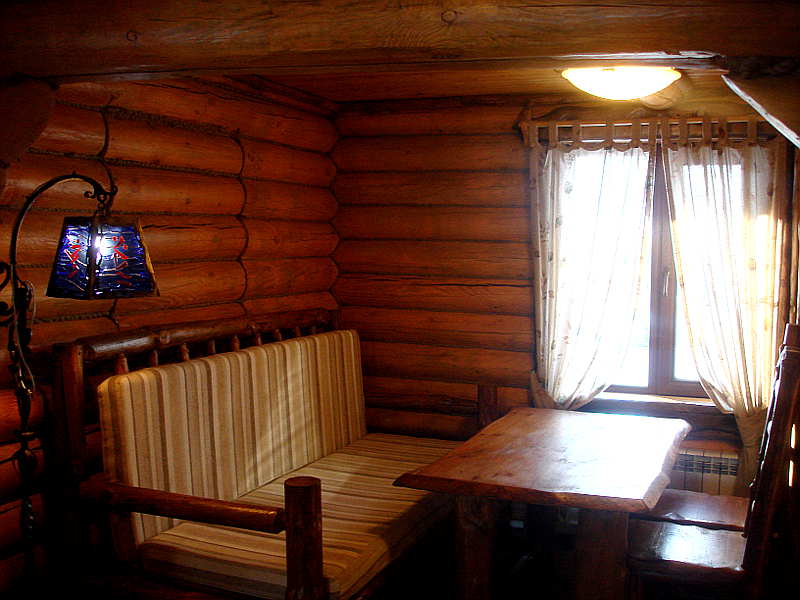 Изба, горница, в гостиной