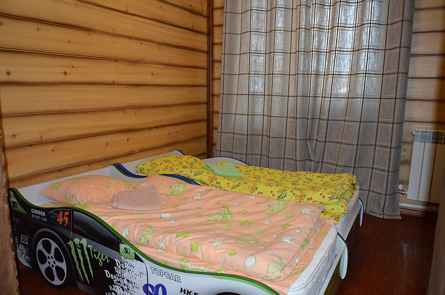 Царские палаты, спальня №2, детские места