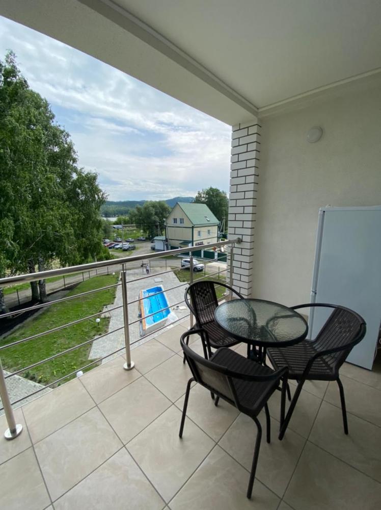 Номер Де Люкс