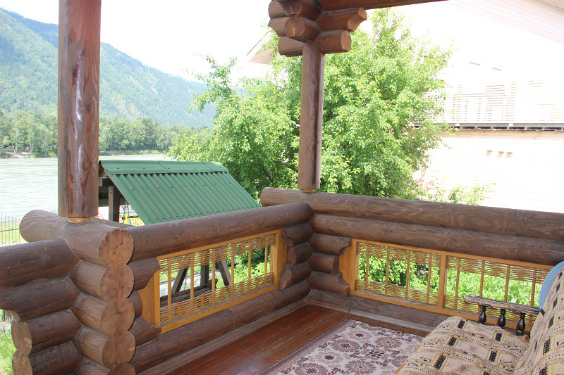 Веранда коттеджа Люкс