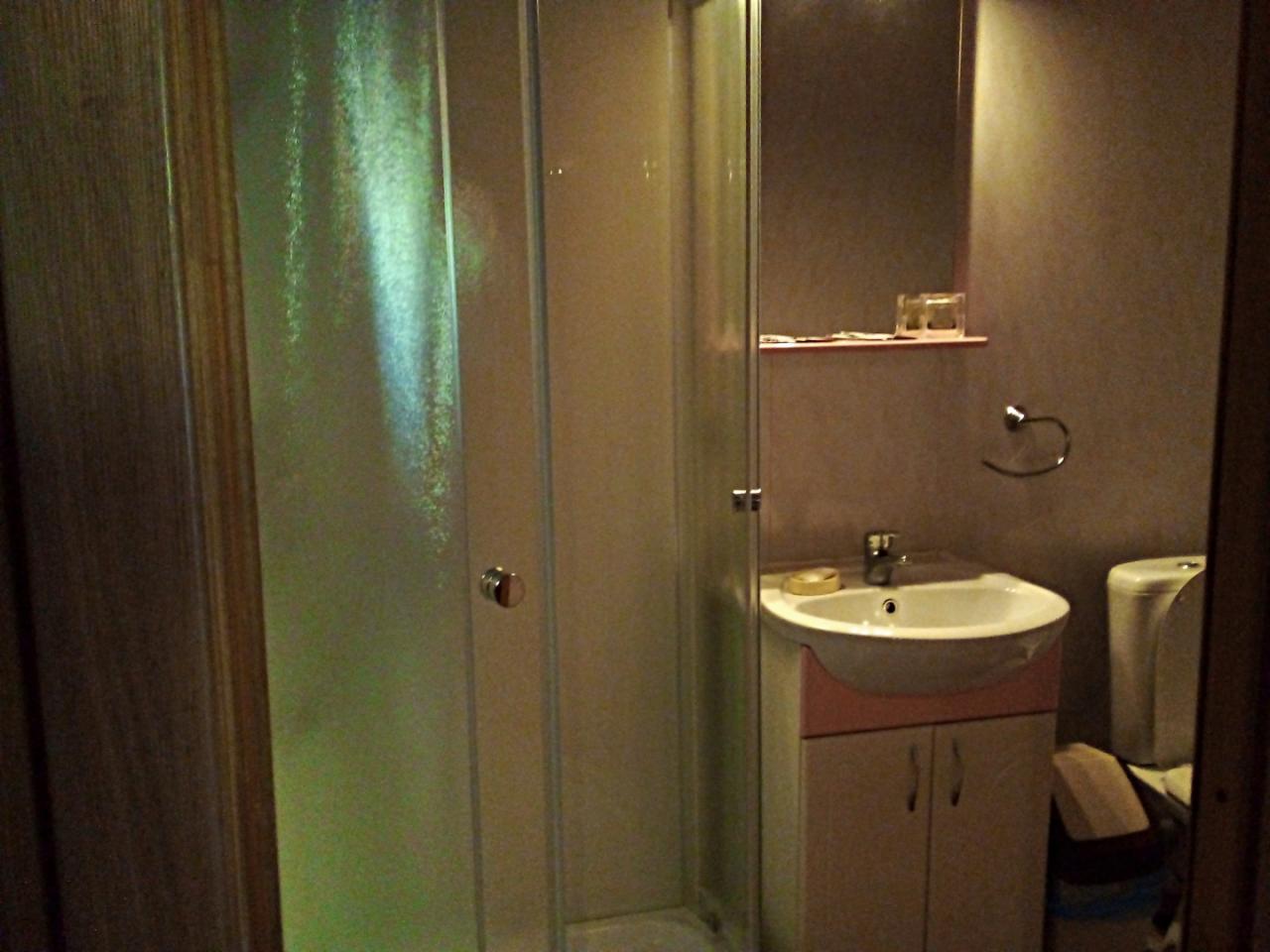 Семейный номер 2 (2 изолированные спальни + гостиная-студия)