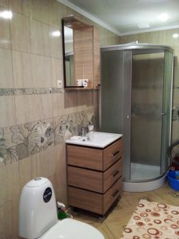 Коттедж с бассейном у реки Катунь в Чемале