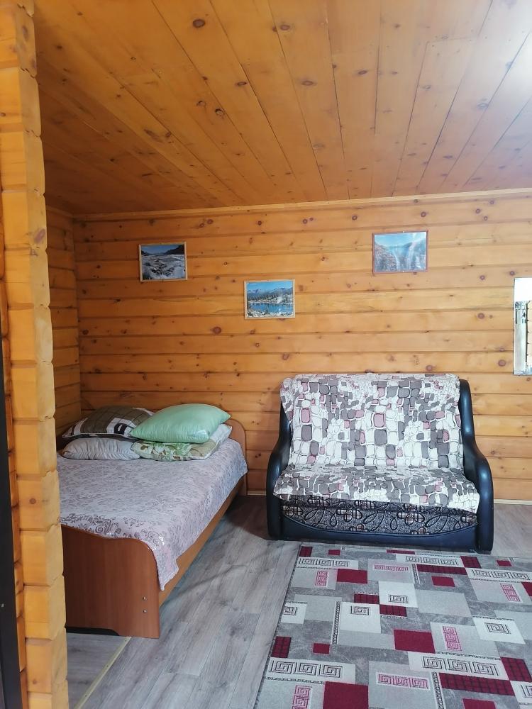 Благоустроенный дом с кухней (до 6 чел.)