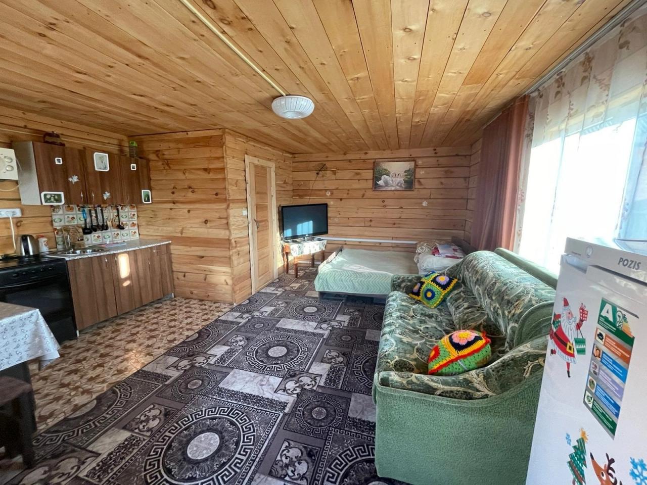 4-хместный номер с кухней и душем (первый этаж)